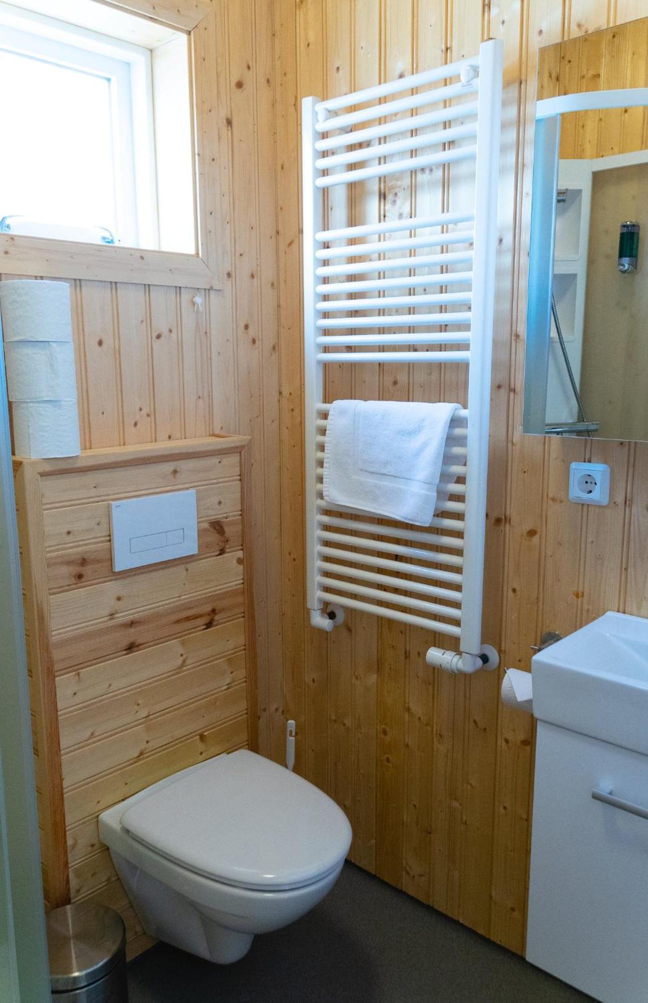 Hotel Dalvik Luaran gambar