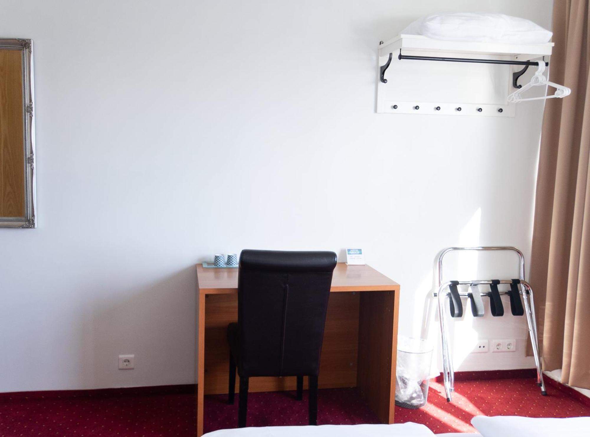 Hotel Dalvik Luaran gambar
